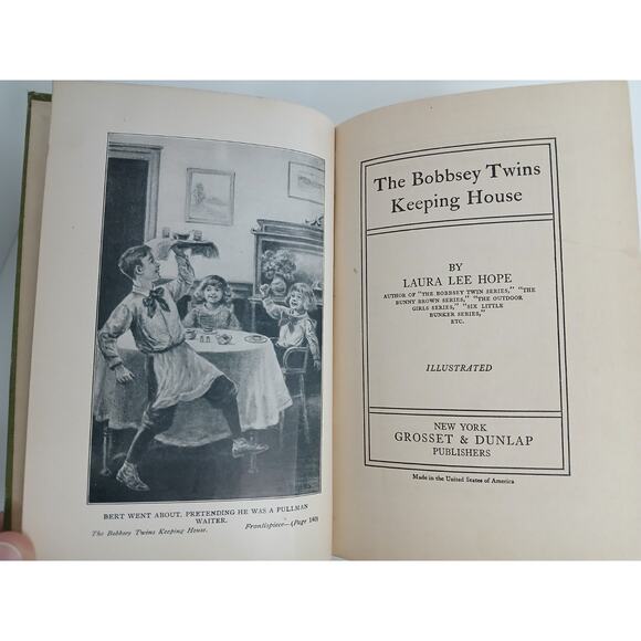 The Bobbsey Twins Laura Lee Hope Hardcover Lot of 2 Keeping House On A Houseboat - Picture 9 of 10